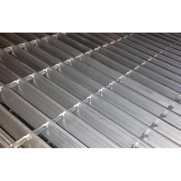 Metal Grating, Smooth, 48In. W, 1.5In. H